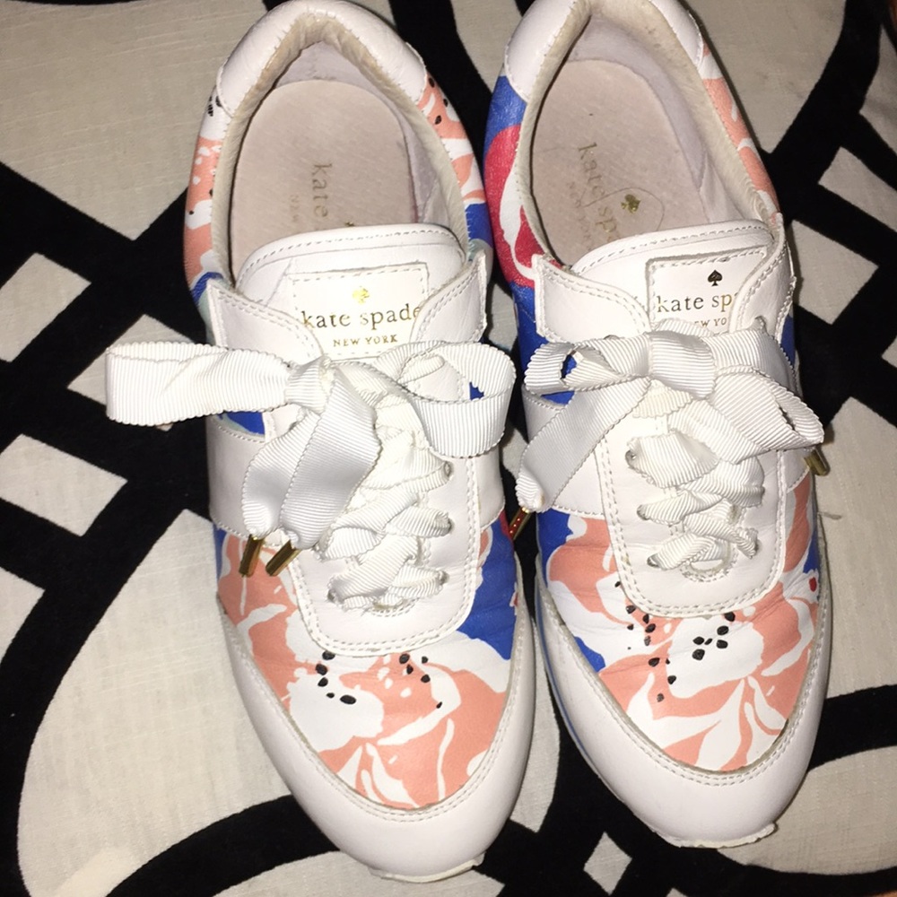 Kate Spade New York white leather Sneakers Size 6